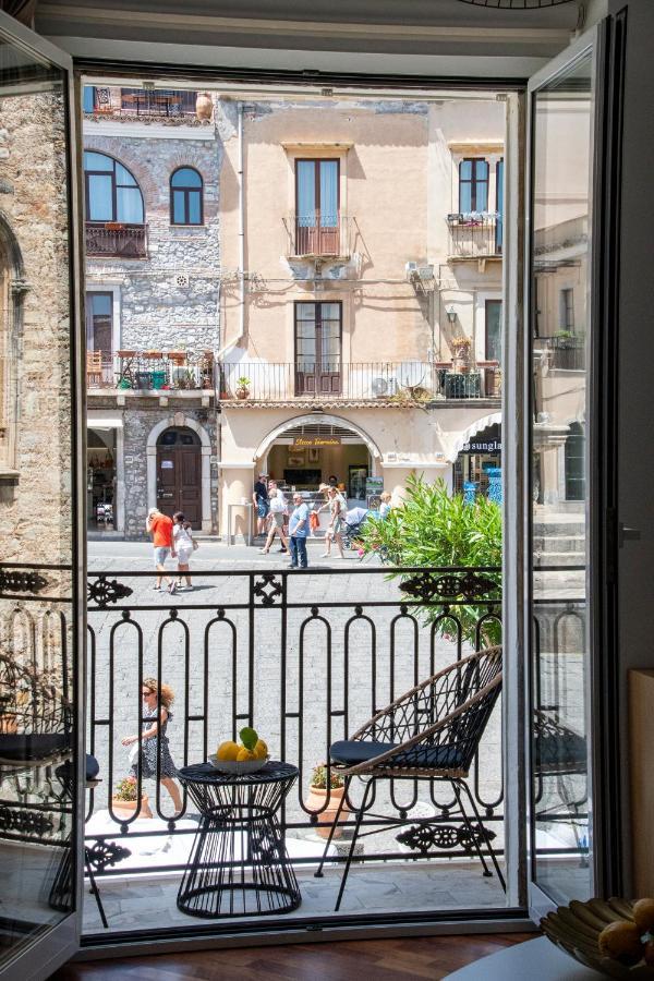 Castalia Apartments & Rooms Duomo Ταορμίνα Εξωτερικό φωτογραφία